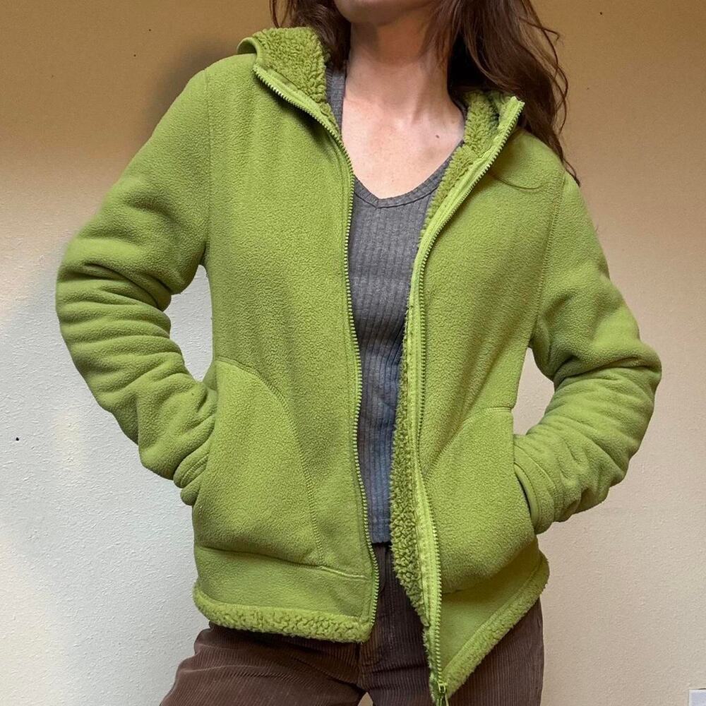 Green fuzzy zip up sweatshirt - Picture 5 of 8